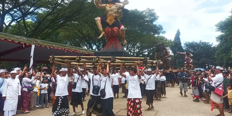 kirab ogoh ogoh