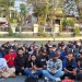 Aremania menyampaikan aspirasi di Halaman Polres Malang. Foto: Aisyah Nawangsari Putri