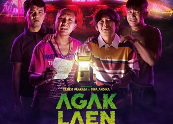 Poster film horor komedi Indonesia yang berjudul Agak Laen. (Foto: Pinterest)
