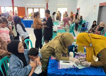 Imunisasi campak di Kota Malang. (Foto/M Sholeh)