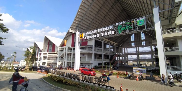 Pasar Induk Among Tani Kota Batu. Foto: Azmy