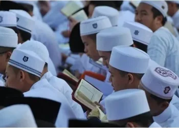 Daftar 10 SMP Islam Terbaik Malang tawarkan kecakapan akademik dan integrasi nilai-nilai keislaman. /Foto: Pinterest/Muh. Al-Haddar.