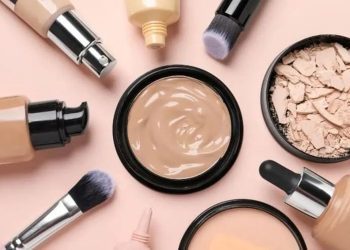 Illustrasi perbedaan foundation cushion skin tint bb cream. (Foto: Pinterest)