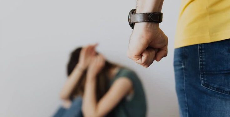 Ilustrasi Perilaku abusive terhadap pasangan yang sering terjadi dalam hubungan yang penuh kekerasan (Foto: Pinterest @pancho xop)