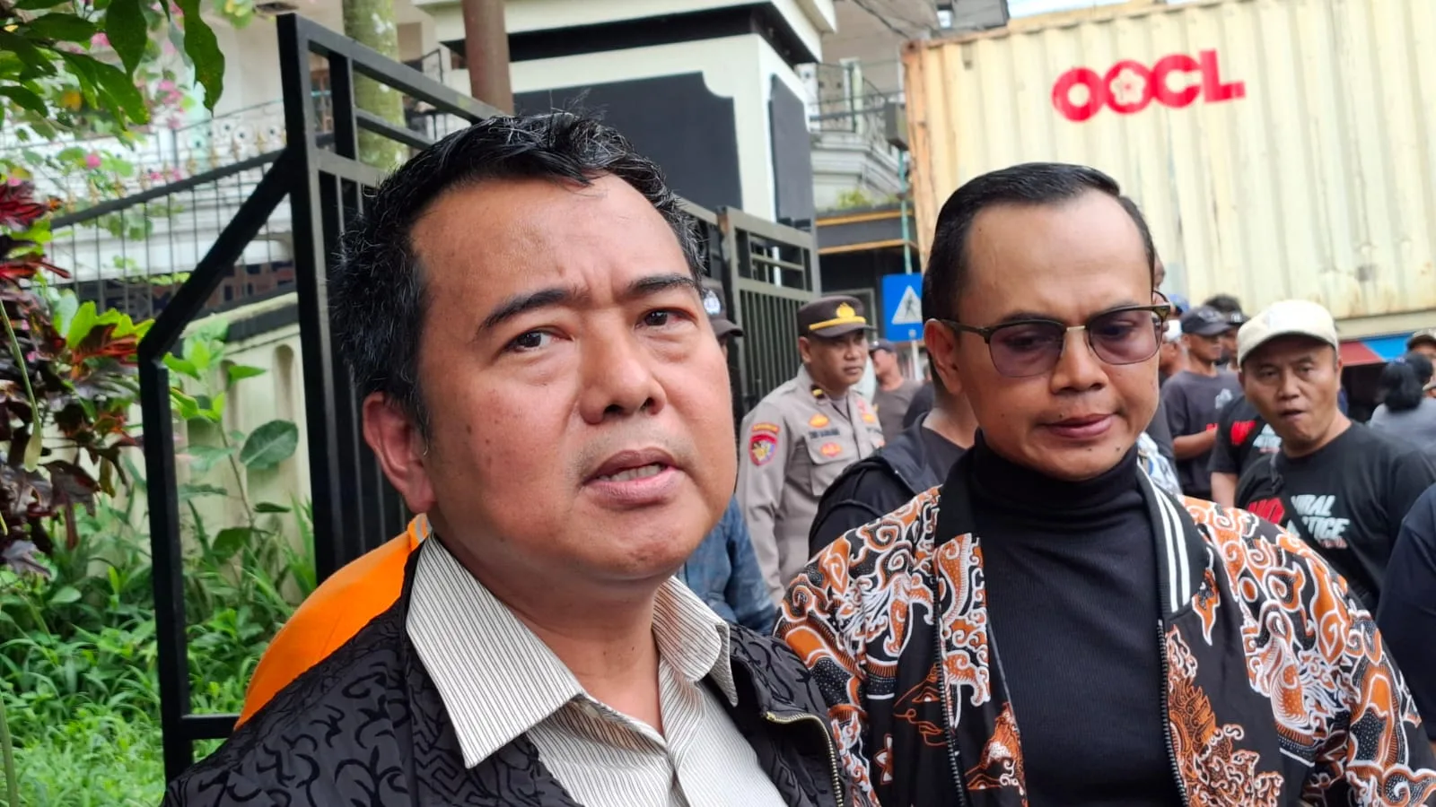 Kuasa hukum Dur, Muhammad Sholeh (kiri). Foto: Aisyah Nawangsari Putri