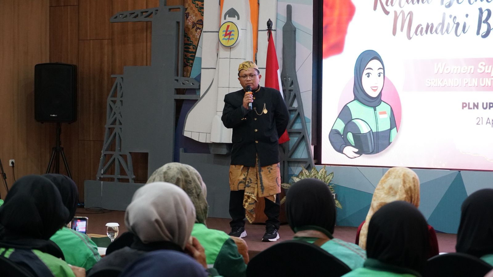 Sosialisasi PLN UP 3 tentang keselamatan Ketenagalistrikan bagi Ojek Online. Foto/dok