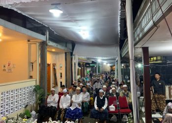 Acara puncak haul KH Achmad Dachlan Sanan dihadiri ratusan jemaah. Foto/Irham Thoriq