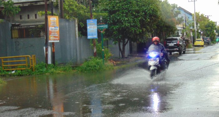 Prakiraan cuaca Malang, terutama di wilayah Kota Malang hari Rabu, 29 April 2026 diperkirakan dominan hujan ringan. /Foto: Tugumalang.id/Bagus Rachmad Saputra.