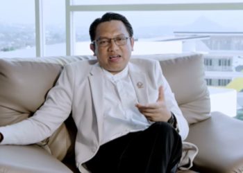 Kisah CEO sekaligus Founder Thursina IIBS, Nur Abidin yang juga alumni Unisma tentang nilai dan karakter di kampus menjadi inspirasi mengembangkan lembaga pendidikan bertaraf global. /Foto: Tangkapan layar YouTube Unisma.