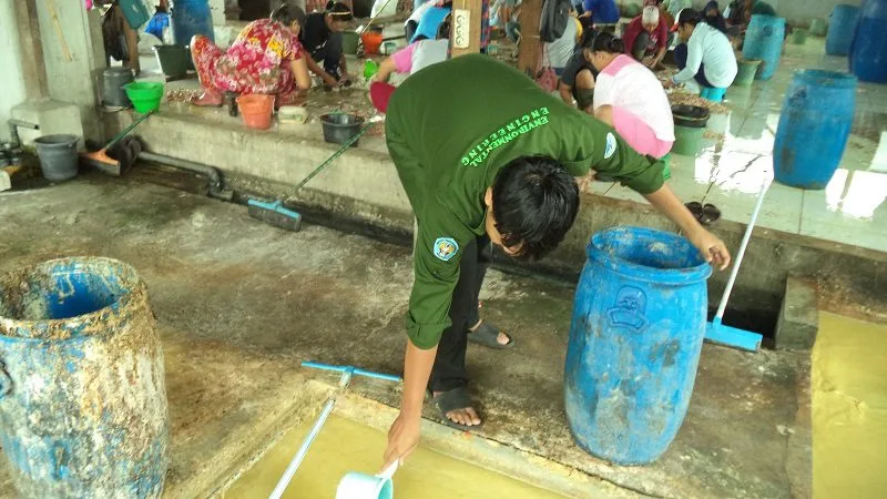 Deslyano Miyola Pratama, lulusan terbaik Teknik Lingkungan ITN Malang. Foto/dok ITN Malang