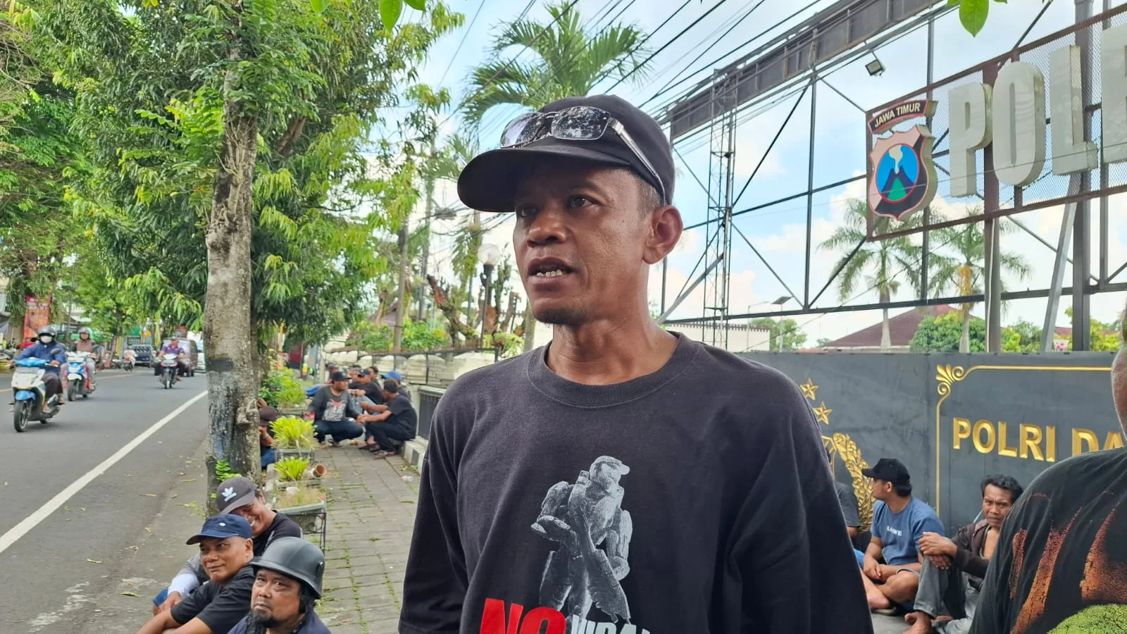 Perwakilan warga perbatasan Malang-Blitar, Sudarno. Foto: Aisyah Nawangsari Putri