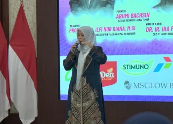 Rektor UIN Malang, Prof. Dr. Hj. Ilfi Nur Diana, M.Si., saat memberikan pemaparan. Foto/dok UIN Malang