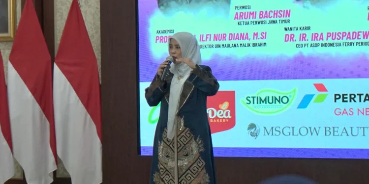 Rektor UIN Malang, Prof. Dr. Hj. Ilfi Nur Diana, M.Si., saat memberikan pemaparan. Foto/dok UIN Malang