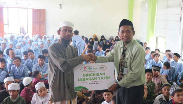 Penyaluran bingkisan Lebaran Yatim oleh Yayasan Insan Permata Malang. /Foto: Dok. Yayasan Insan Permata Malang.