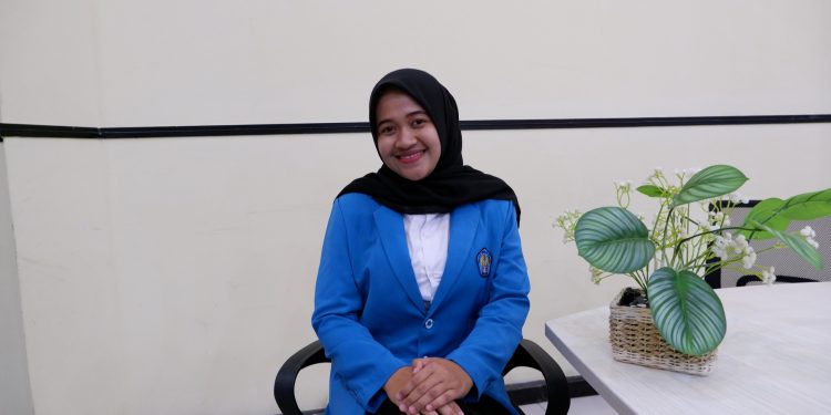 Dwi Apink Dela Nesfian. Foto/dok ITN Malang