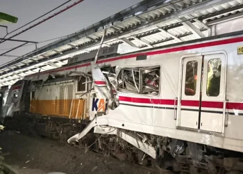Catatan kelam kecelakaan kereta api di Indonesia, terbaru KA Argo Bromo vs KRL di Bekasi Timur. /Foto:Tangkapan layar akun X @VoiceGateway.