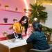 Pengunjung saat mencoba fasilitas Skin Analyzer di di Museum Tubuh Jatim Park 1. Foto: Dok. Jatim Park