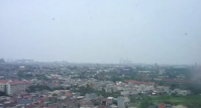 Informasi prakiraan cuaca Malang, khususnya di Kota Malang pada hari Sabtu, 18 April 2026 yang didominasi kondisi udara kabur disertai berawan. /Foto: Pinterest/Iyo
