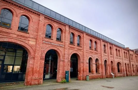 Universitas Kassel di Holländischer Platz. Foto/Didit Saleh
