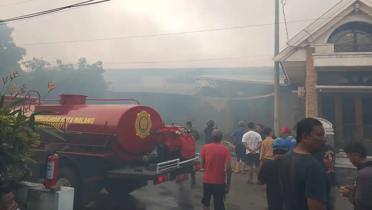 Gudang Tembakau terbakar