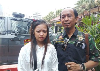 Perempuan nyamar