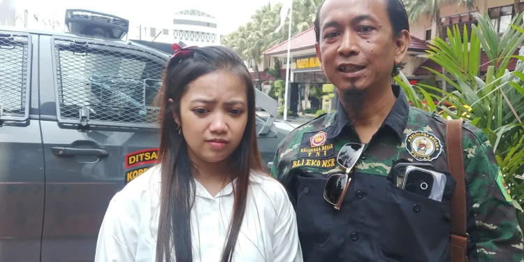 Perempuan nyamar