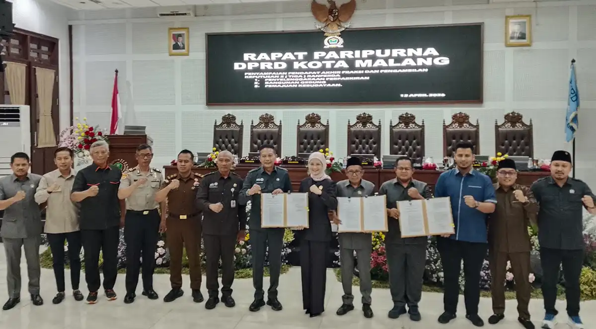 Pengesahan tiga Ranperda 