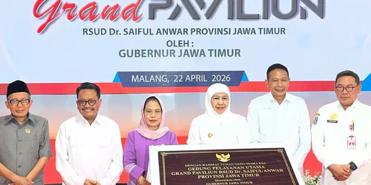 Gubernur Jawa Timur, Khofifah Indar Parawansa meresmikan langsung Grand Paviliun RSSA Malang. /Foto: Tugumalang.id/Bagus Rachmad Saputra.