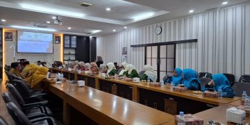 Perwakilan guru TK saat mengikuti audiensi di DPRD Kabupaten Malang. Foto: Aisyah Nawangsari Putri