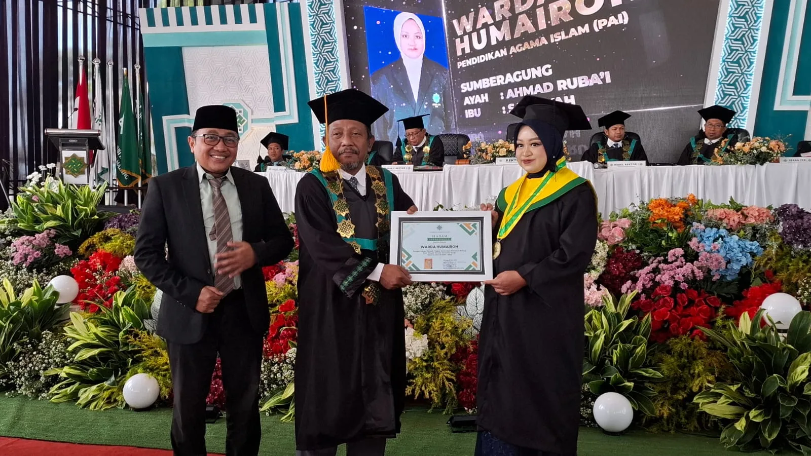 Prosesi wisuda Universitas Al Qolam Malang. Foto: Aisyah Nawangsari Putri