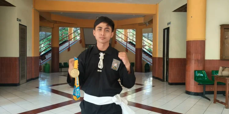 Muhammad Yazid Khumaidi, mahasiswa ITN Malang juara 1 di Kejuaraan IPSI Kabupaten Malang Antar Pelajar 2026. Foto/dok ITN Malang