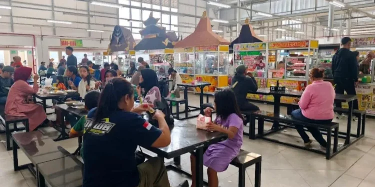 Rekomendasi kuliner Pasar Induk Among Tani Kota Batu yang wajib dicoba. /Foto: Google Review Pasar Induk Among Tani Kota Batu/Yustika Muharastri.
