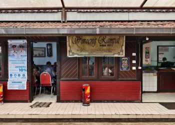 Rawon Rampal, Salah Satu Tempat Makan Rawon Legendaris di Malang (Foto: Google Maps/ @Riki Tenggara)