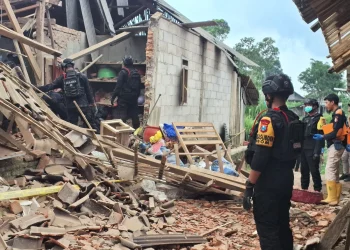 Kondisi rumah di Singosari yang hancur akibat ledakan diduga petasan. Foto: Polsek Singosari