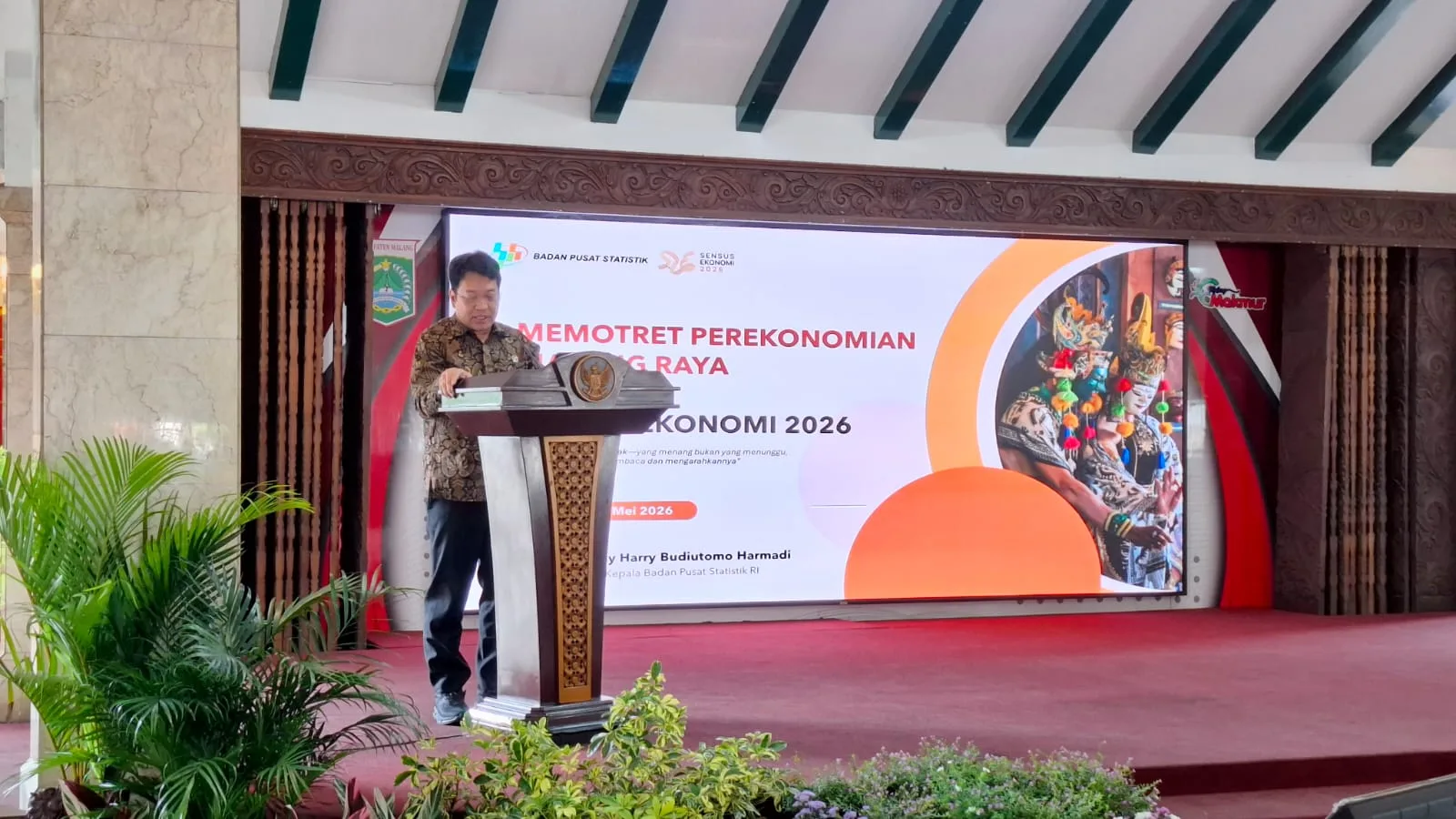 Wakil Kepala BPS RI, Sonny Harry Budiutomo Harmadi saat memberikan keynote speech. Foto: Aisyah Nawangsari Putri