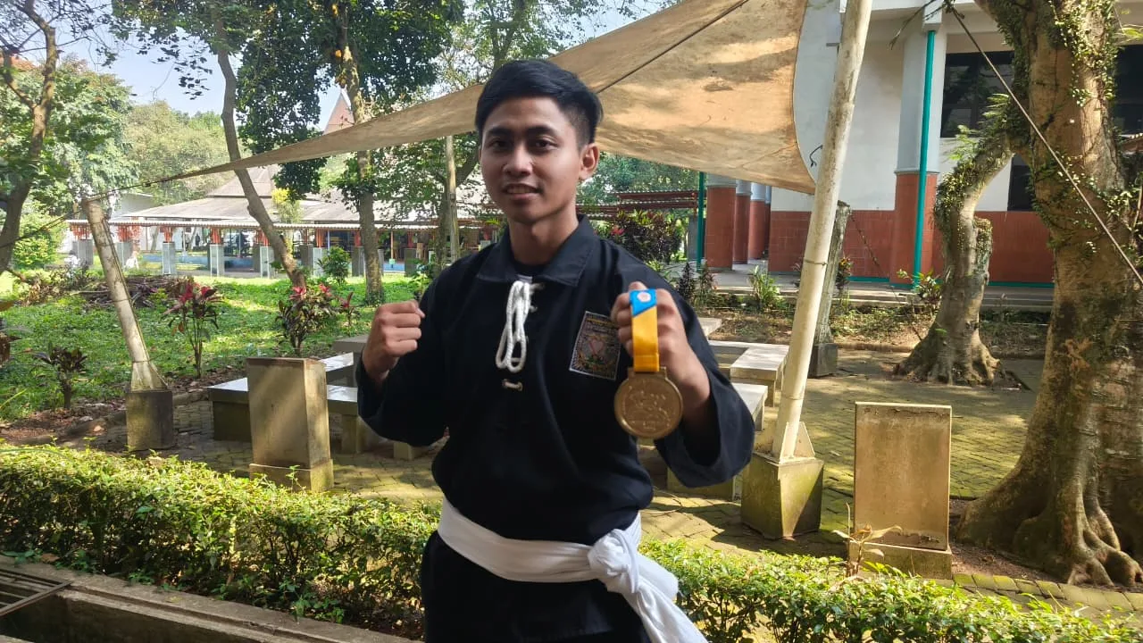 Muhammad Yazid Khumaidi, mahasiswa ITN Malang juara 1 di Kejuaraan IPSI Kabupaten Malang Antar Pelajar 2026. Foto/dok ITN Malang