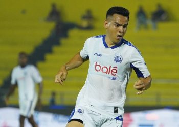 Pemain asing Arema FC, Valdeci Moreira kirim kode perpisahan dengan tim usai kompetisi BRI Super League 2025/2026 rampung. /Foto: Instagram @valdecimoreira_