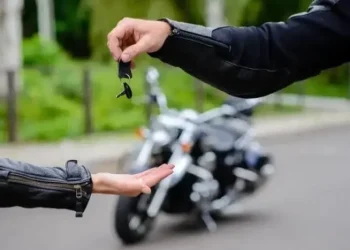 Ilustrasi bawa kabur motor. Foto: Freepik