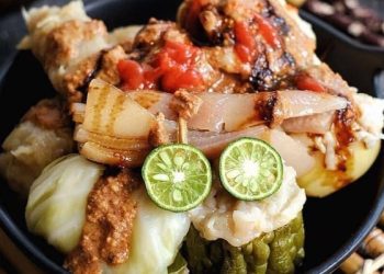 Rekomendasi siomay Bandung di Malang yang menawarkan cita rasa otentik dan bikin nagih. /Foto: Pinterest/Shrina Sanchez.