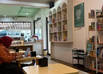 cafe perpustakaan