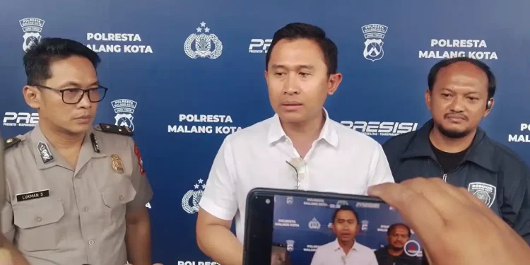 Penusukan satpam