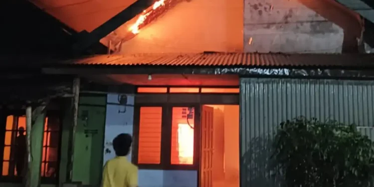 Rumah warga terbakar
