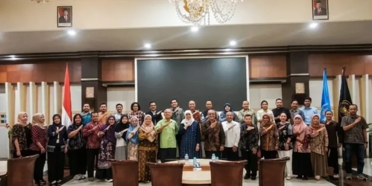 25 dosen UB Malang ditunjuk jadi Tim Ekspedisi Patriot untuk perkuat pembangunan kawasan transmigrasi di Indonesia. Foto: Dok