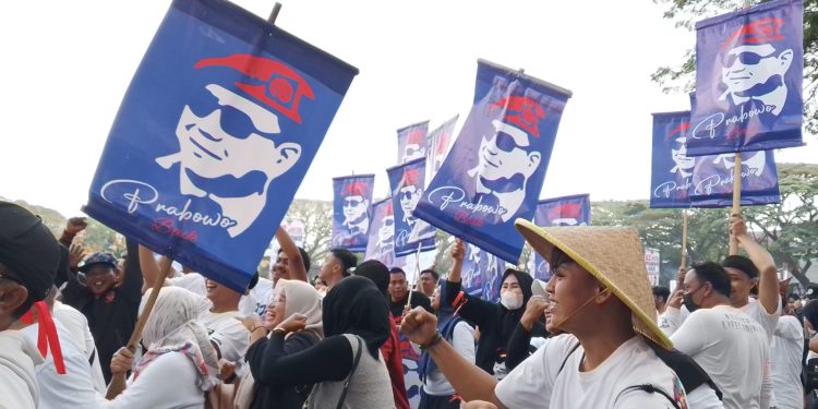 Simpatisan pendukung MBG bersenam ria di Kota Malang (M Sholeh)