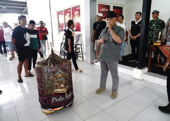Bupati Malang, Sanusi saat memberikan sambutan di lomba burung berkicau MBMS. Foto: Pemkab Malang
