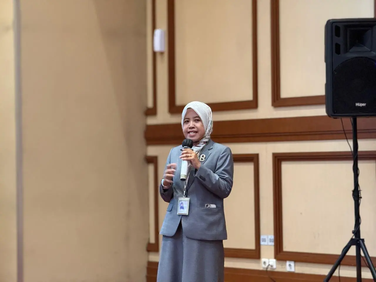 Assistant Manager Niaga dan Pemasaran PLN UP3 Malang, Enni Susilawati. Foto/dok