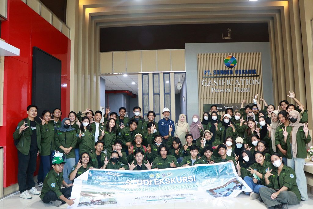 Mahasiswa ITN Malang di ePLTSa Bnowo Surabaya. Foto/dok. ITN Malang