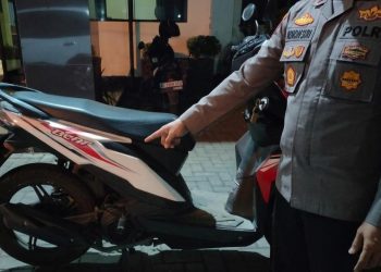 Sepeda motor korban yang hampir dibawa kabur tersangka. Foto: Polres Malang