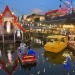 Wisata naik perahu di Pasar Apung Kota Batu. (Foto: Google Maps/ @Sailing Life)