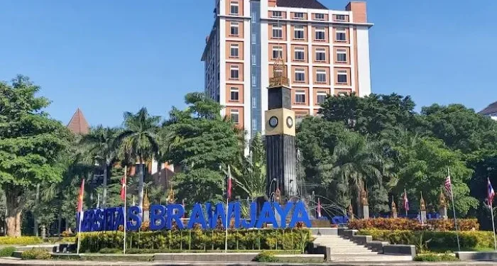 Daftar PTN di Jawa Timur yang masih membuka pendaftaran seleksi mandiri tahun ajaran 2026/2027. /Foto: Google Review UB/Hartoyo Kmshub.